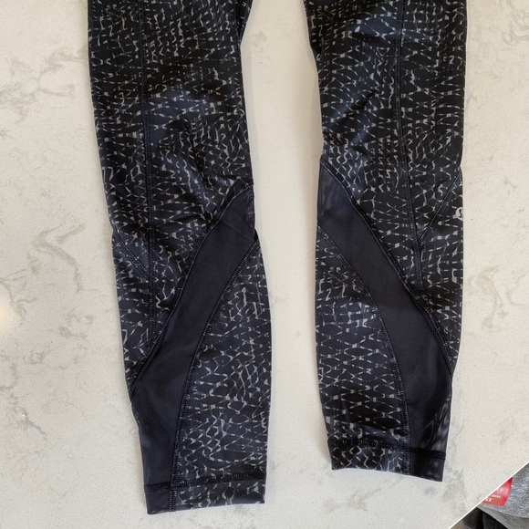 Lululemon Inspire Tight II - Picture 6 of 8